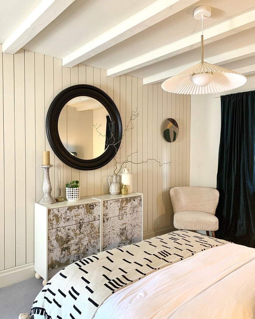 No. 291 School House White