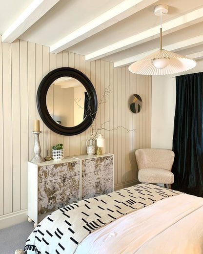 No. 291 School House White