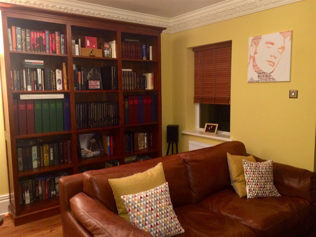 No. 218 Yellow Ground