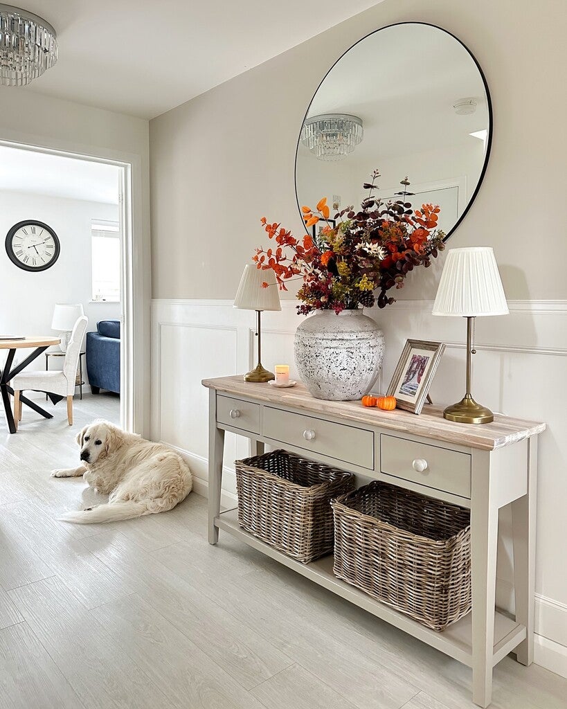 No. W7 Skimmed Milk White