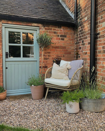 No. 85 Oval Room Blue