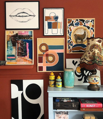 No. 42 Picture Gallery Red