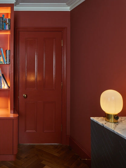 No. 42 Picture Gallery Red