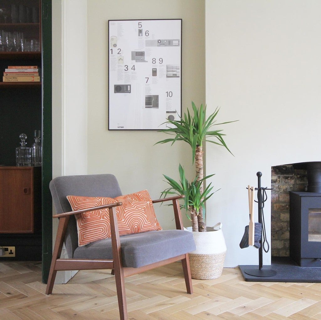 No. W7 Skimmed Milk White