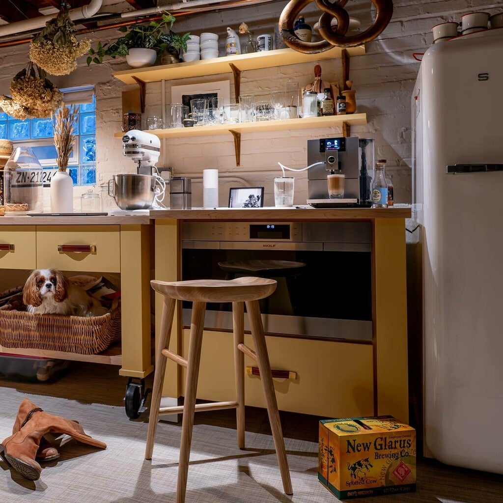 No. 218 Yellow Ground