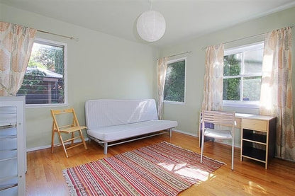 No. 206 Green Ground