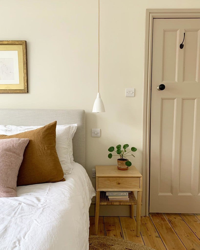 No. 291 School House White