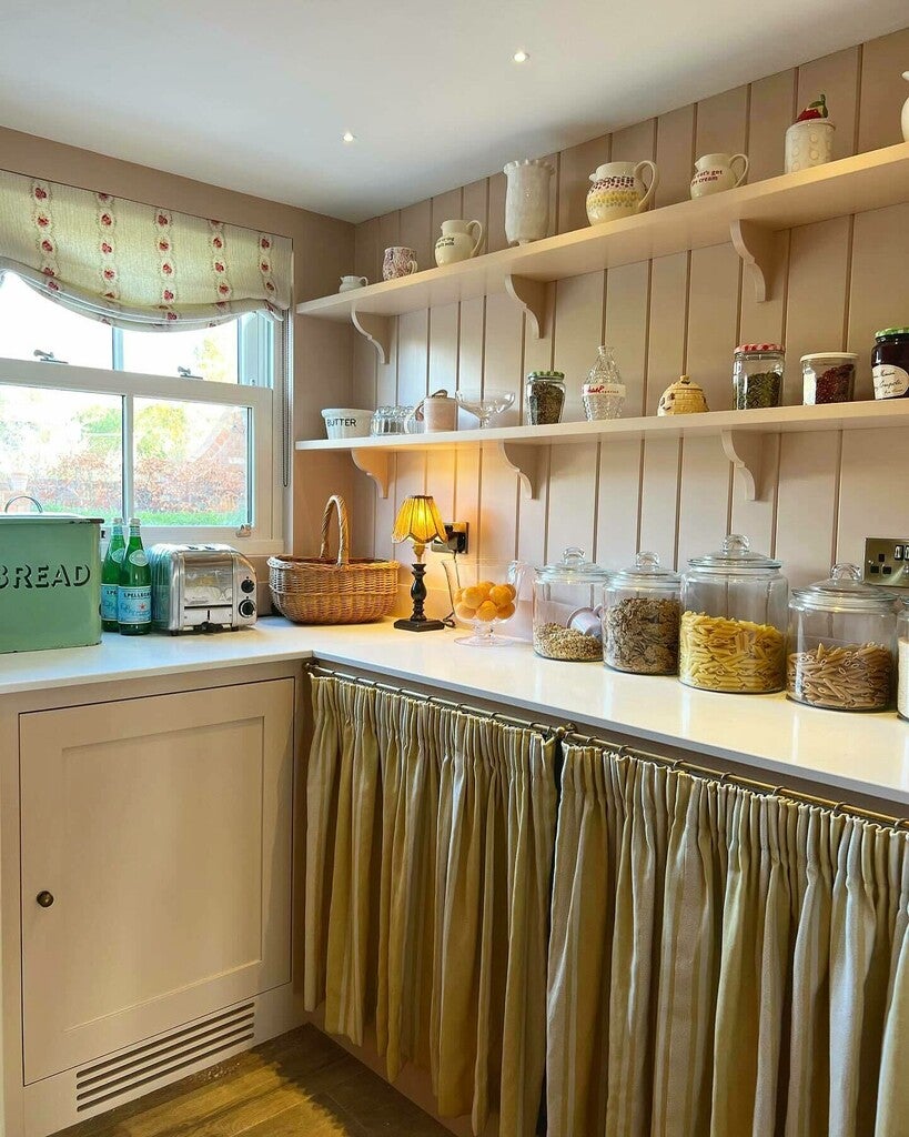 No. 9906 Potted Shrimp