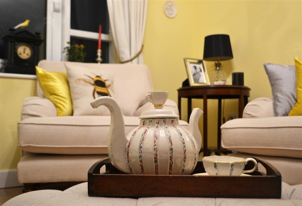 No. 233 Dayroom Yellow