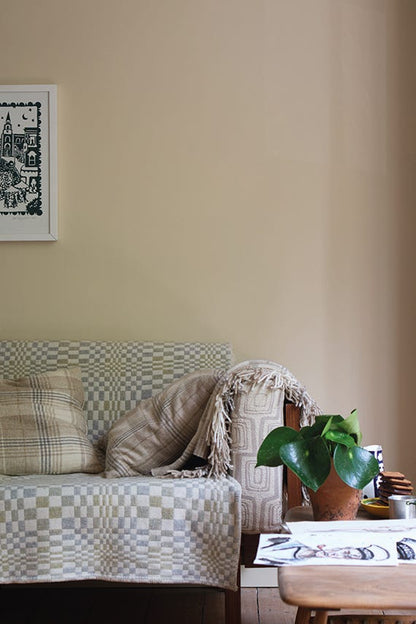 No. W5 Orange Coloured White