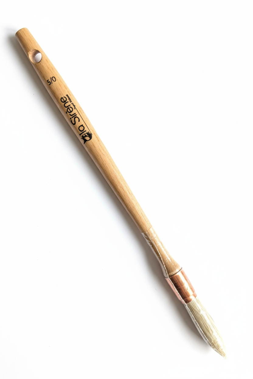 Pointed Round Paint Brush Size 5/0 - White Background